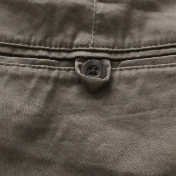 NWOT Mid-rise shorts - Picture 5 of 5